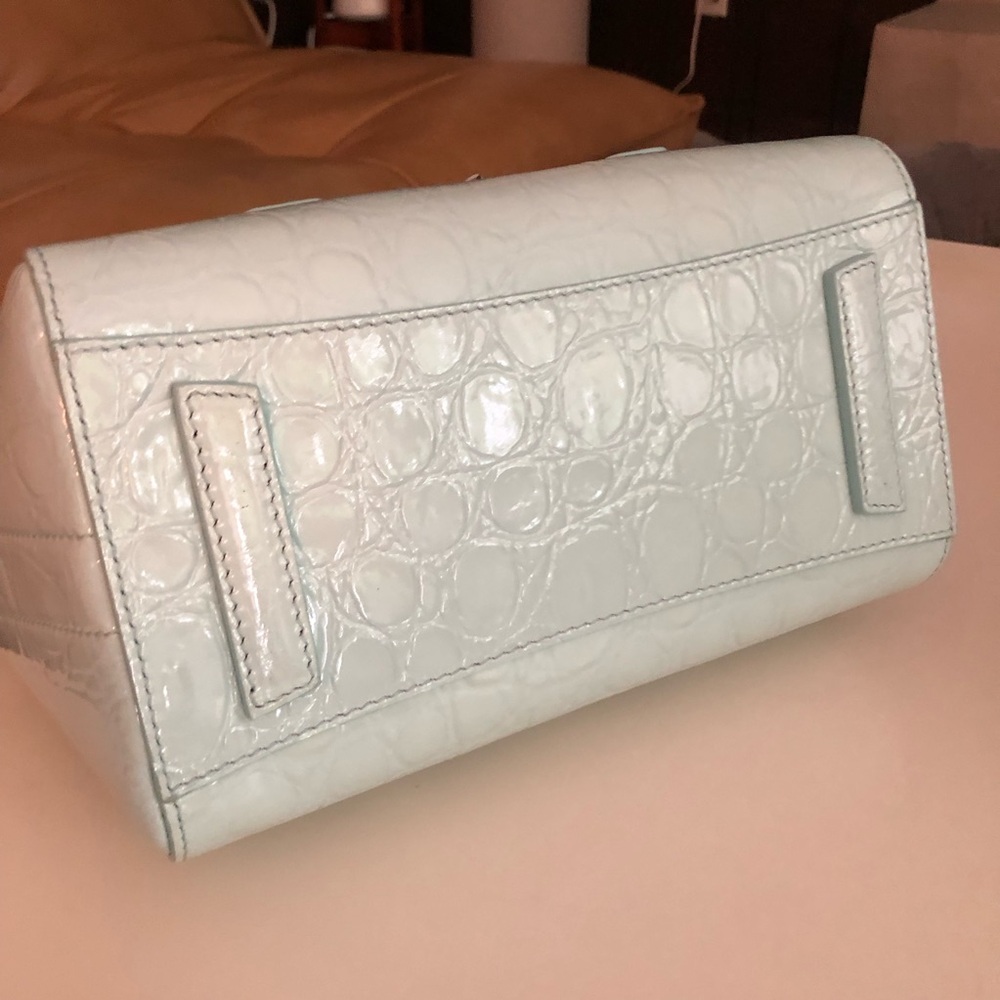 NWOT - Givenchy Antigina small Croc-Embossed 4G Lock bag - Picture 4 of 8